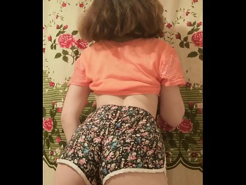 ❤️ Seksikas noor beib strippib oma pükse kaamera ees ära ❌ Pornovideo at us ❌